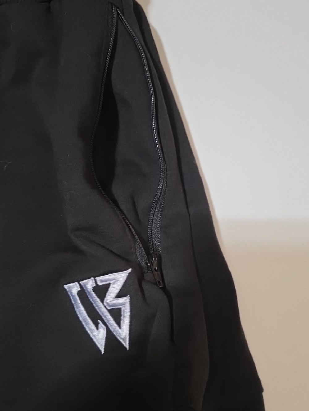 Men's Black Performance Jogger Pants - Picture 4 of 11